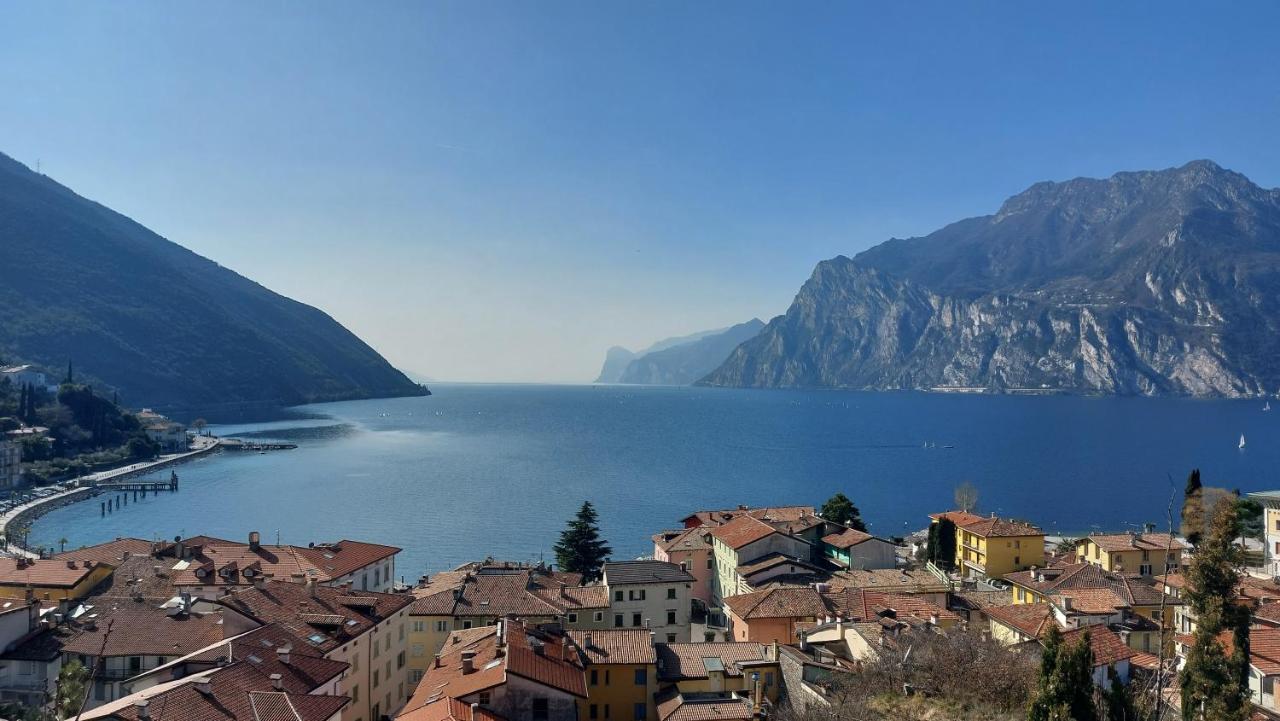 Sam&Sun Appartement Torbole Sul Garda Buitenkant foto